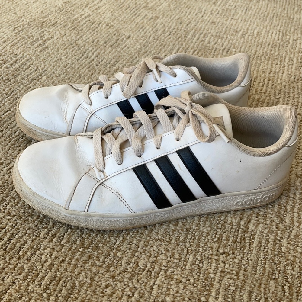 Adidas Women’s Grand Court Sneakers